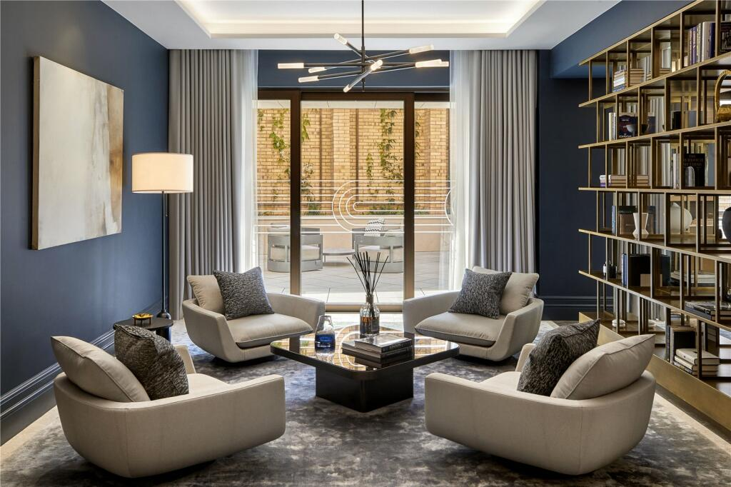 AI編集前の室内